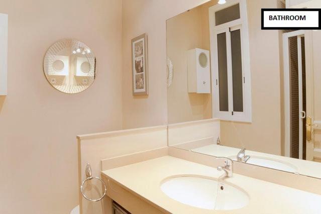 Family Apartment Plaza Espana برشلونة المظهر الخارجي الصورة
